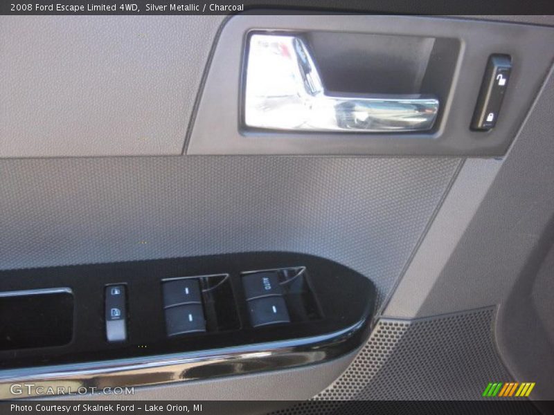 Silver Metallic / Charcoal 2008 Ford Escape Limited 4WD