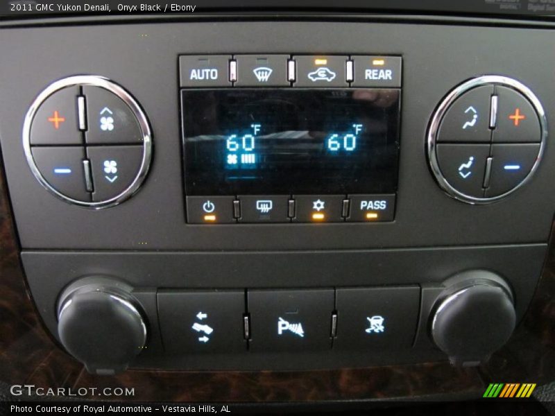 Onyx Black / Ebony 2011 GMC Yukon Denali