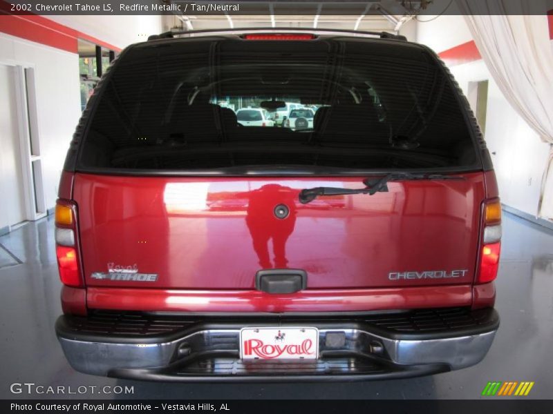 Redfire Metallic / Tan/Neutral 2002 Chevrolet Tahoe LS