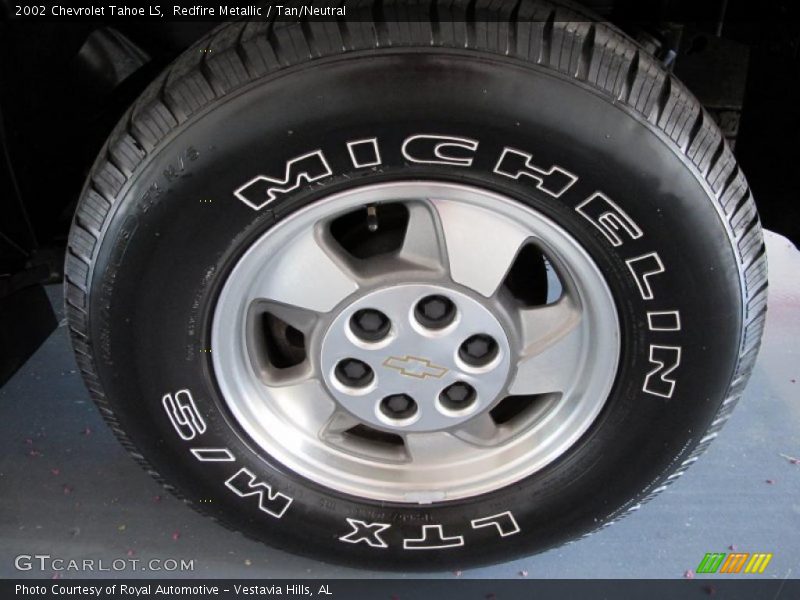 Redfire Metallic / Tan/Neutral 2002 Chevrolet Tahoe LS