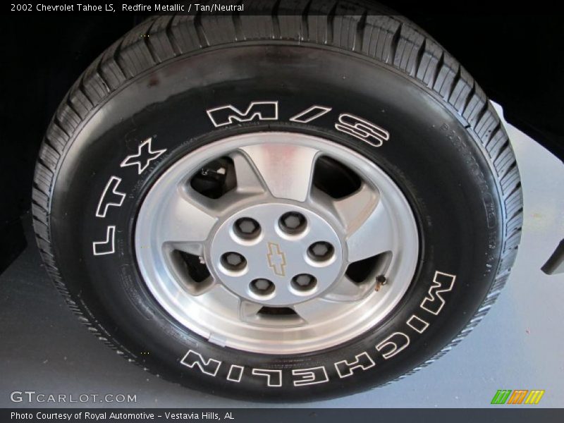 Redfire Metallic / Tan/Neutral 2002 Chevrolet Tahoe LS