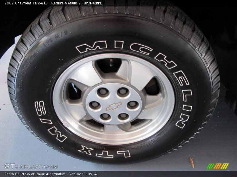 Redfire Metallic / Tan/Neutral 2002 Chevrolet Tahoe LS