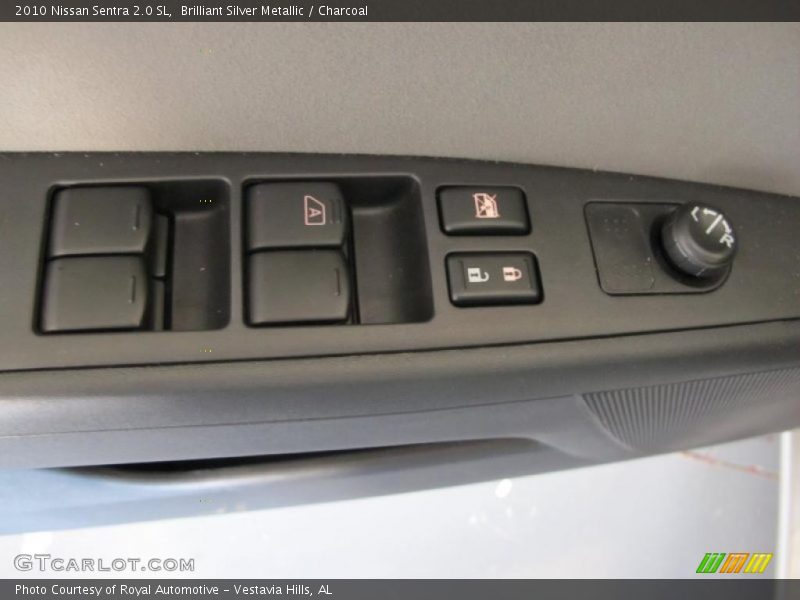 Brilliant Silver Metallic / Charcoal 2010 Nissan Sentra 2.0 SL