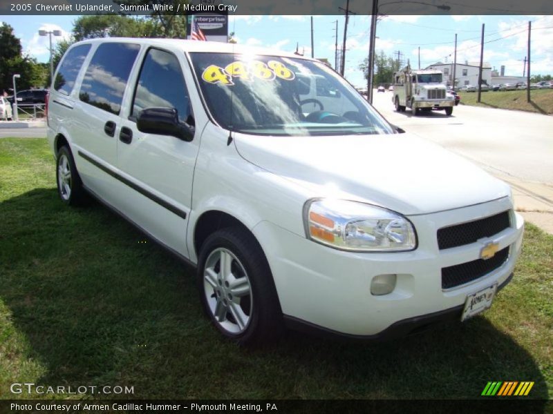 Summit White / Medium Gray 2005 Chevrolet Uplander