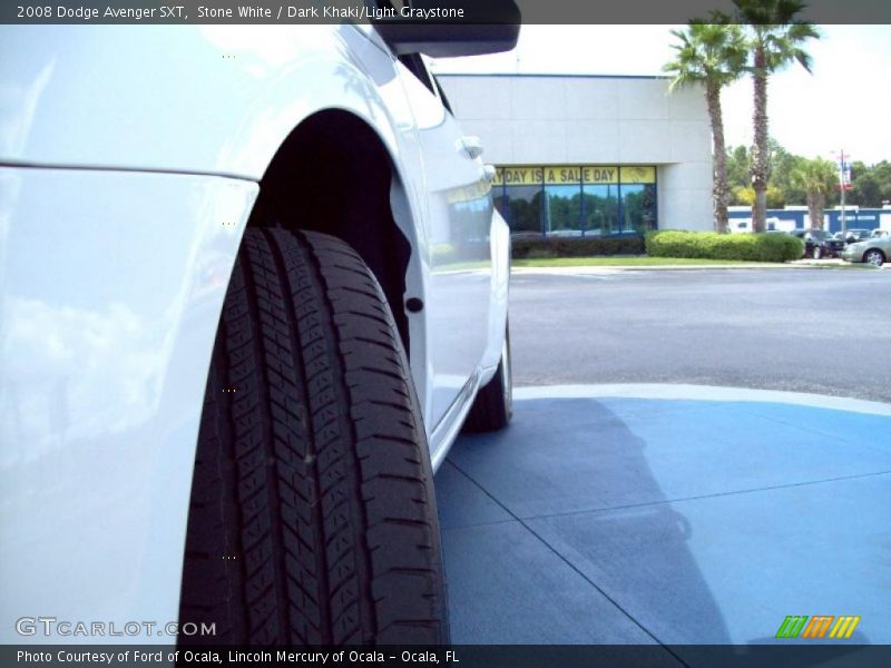 Stone White / Dark Khaki/Light Graystone 2008 Dodge Avenger SXT
