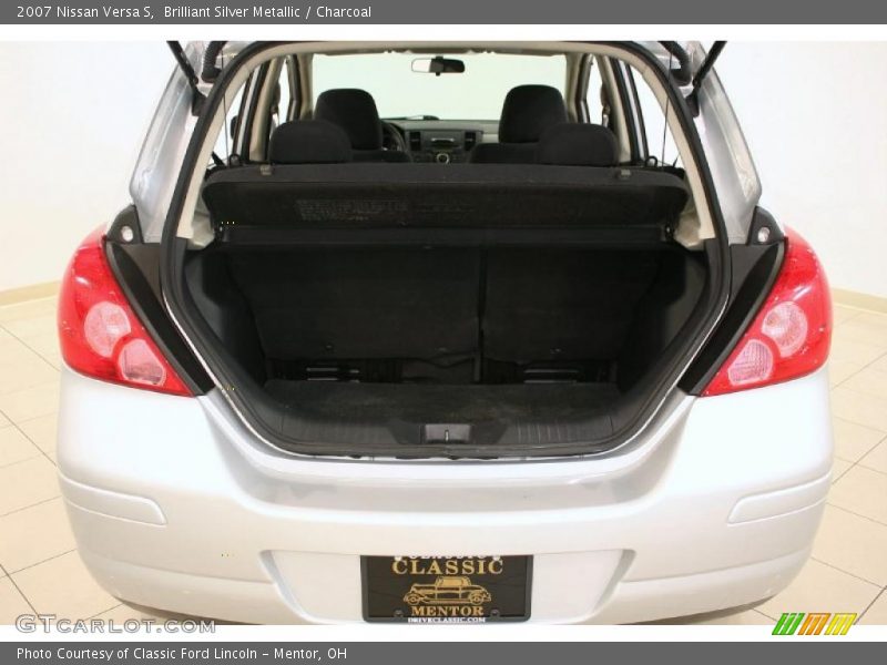 Brilliant Silver Metallic / Charcoal 2007 Nissan Versa S