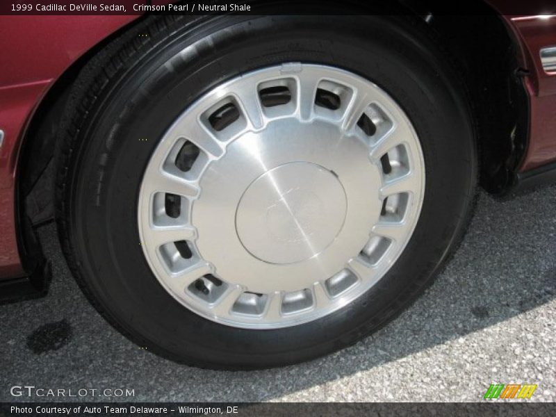 Crimson Pearl / Neutral Shale 1999 Cadillac DeVille Sedan