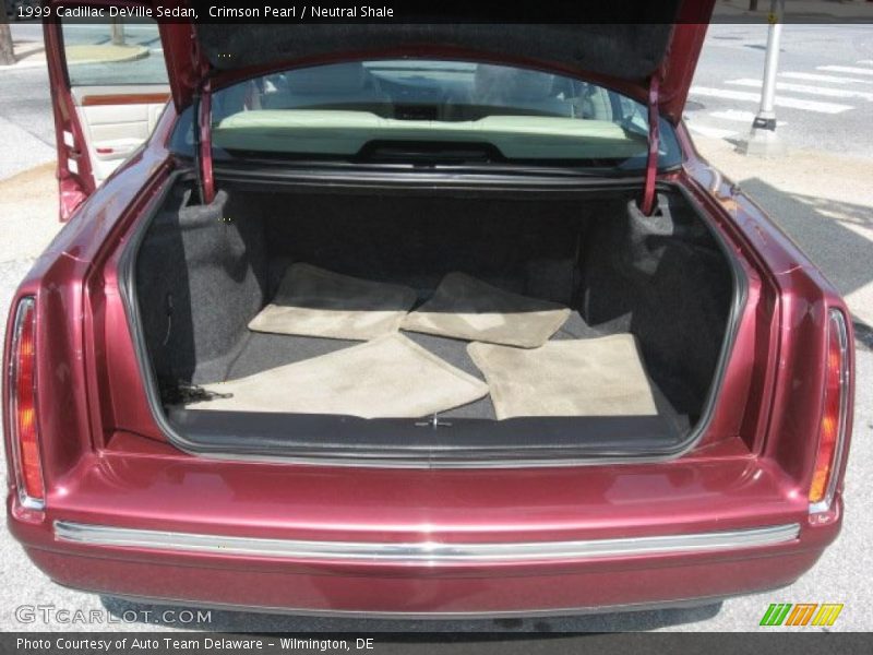 Crimson Pearl / Neutral Shale 1999 Cadillac DeVille Sedan