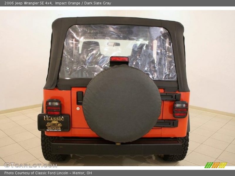 Impact Orange / Dark Slate Gray 2006 Jeep Wrangler SE 4x4
