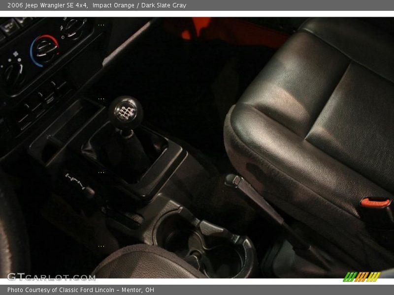 Impact Orange / Dark Slate Gray 2006 Jeep Wrangler SE 4x4