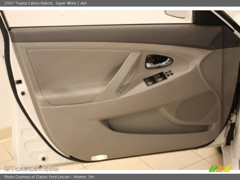 Super White / Ash 2007 Toyota Camry Hybrid