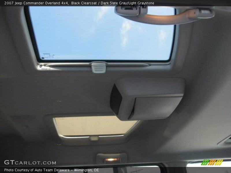 Black Clearcoat / Dark Slate Gray/Light Graystone 2007 Jeep Commander Overland 4x4