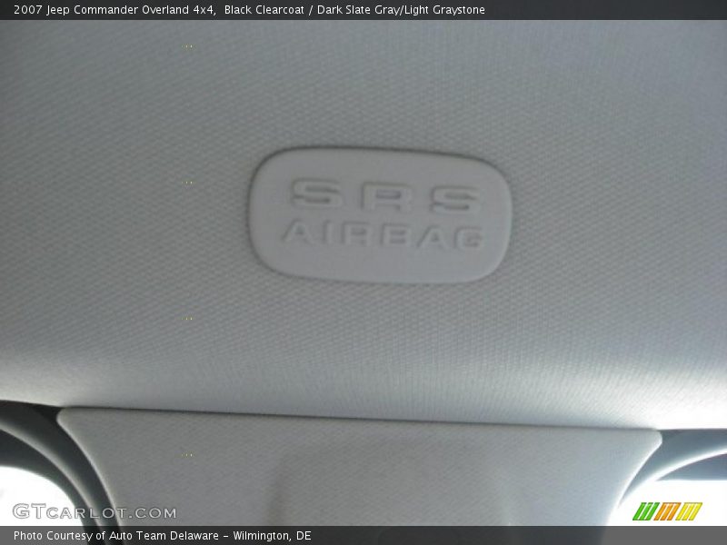 Black Clearcoat / Dark Slate Gray/Light Graystone 2007 Jeep Commander Overland 4x4