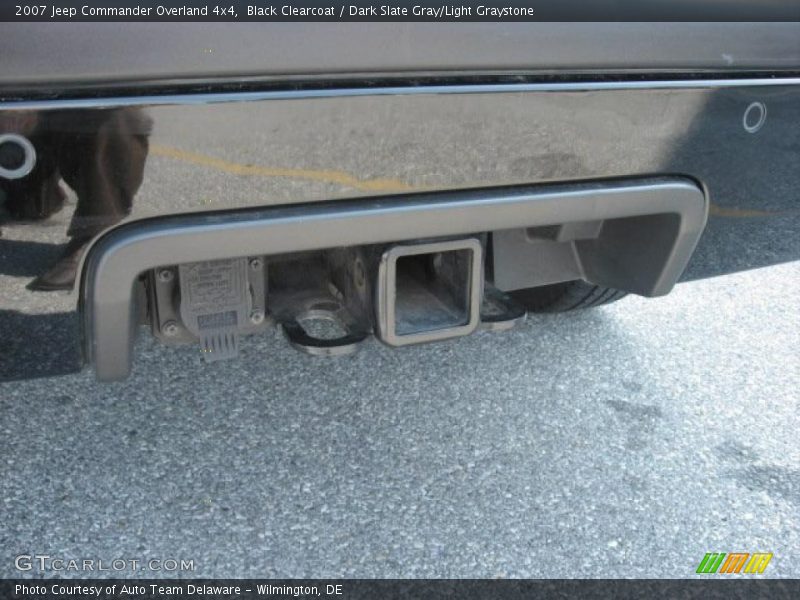 Black Clearcoat / Dark Slate Gray/Light Graystone 2007 Jeep Commander Overland 4x4