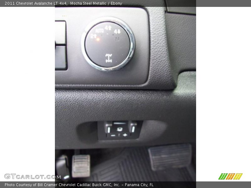 Mocha Steel Metallic / Ebony 2011 Chevrolet Avalanche LT 4x4