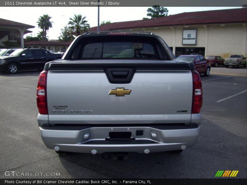 Sheer Silver Metallic / Ebony 2011 Chevrolet Avalanche LT 4x4