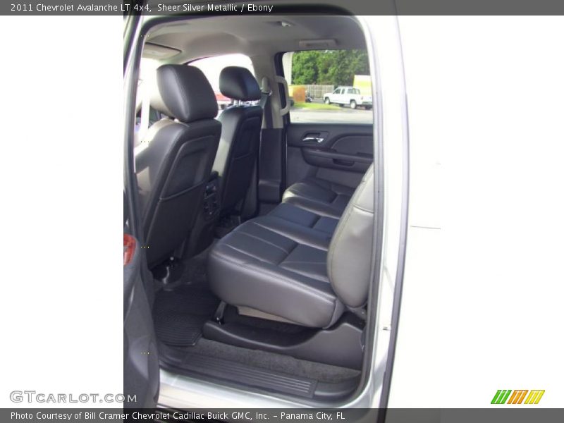 Sheer Silver Metallic / Ebony 2011 Chevrolet Avalanche LT 4x4