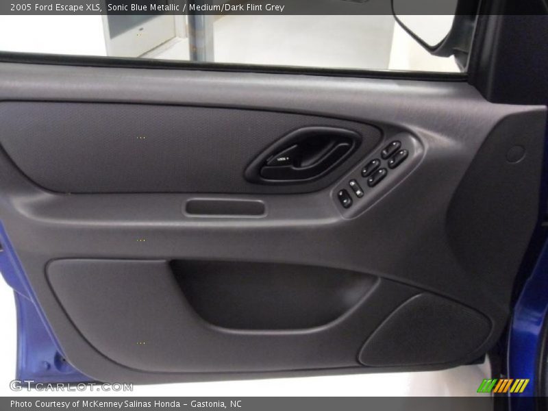 Sonic Blue Metallic / Medium/Dark Flint Grey 2005 Ford Escape XLS
