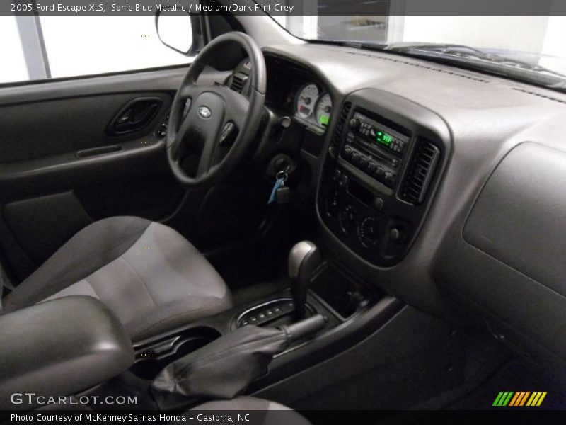 Sonic Blue Metallic / Medium/Dark Flint Grey 2005 Ford Escape XLS