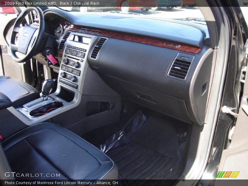 Black / Charcoal Black 2009 Ford Flex Limited AWD