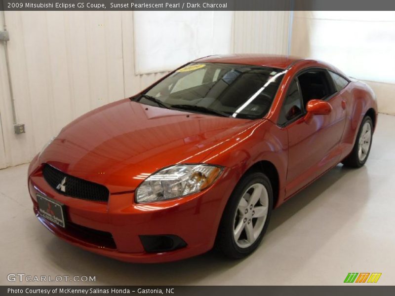 Sunset Pearlescent Pearl / Dark Charcoal 2009 Mitsubishi Eclipse GS Coupe