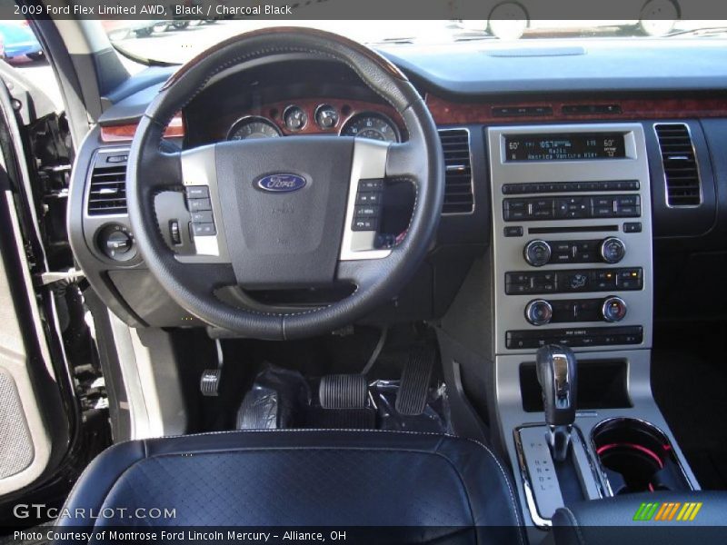 Black / Charcoal Black 2009 Ford Flex Limited AWD