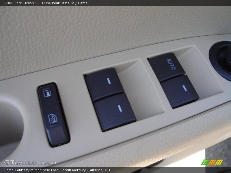 Dune Pearl Metallic / Camel 2008 Ford Fusion SE