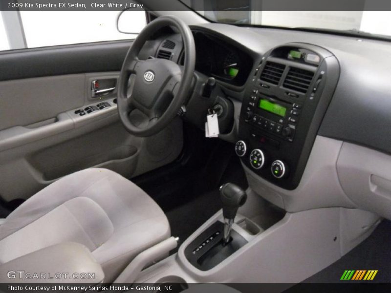 Clear White / Gray 2009 Kia Spectra EX Sedan