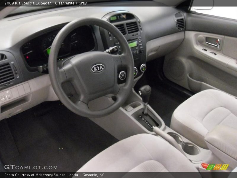 Clear White / Gray 2009 Kia Spectra EX Sedan