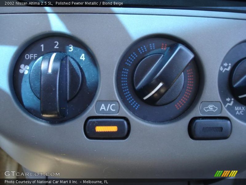 Polished Pewter Metallic / Blond Beige 2002 Nissan Altima 2.5 SL