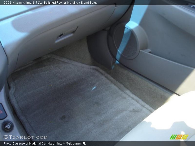 Polished Pewter Metallic / Blond Beige 2002 Nissan Altima 2.5 SL