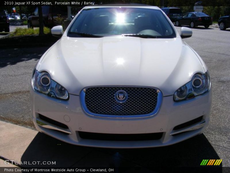 Porcelain White / Barley 2010 Jaguar XF Sport Sedan