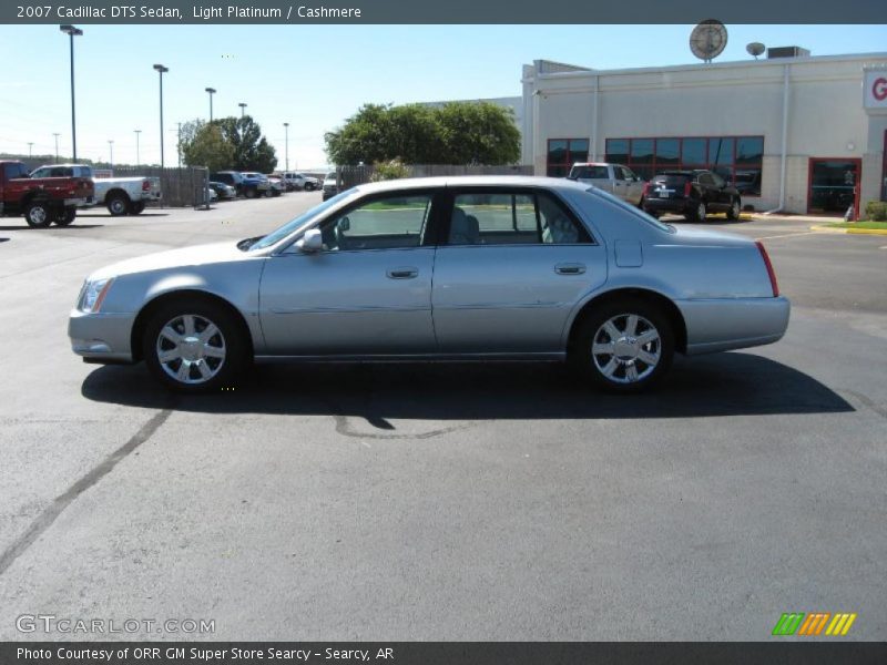 Light Platinum / Cashmere 2007 Cadillac DTS Sedan