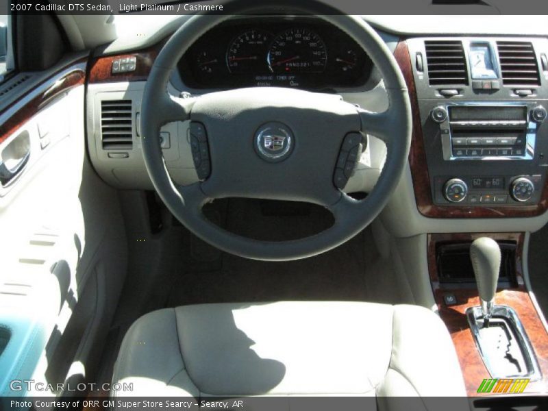 Light Platinum / Cashmere 2007 Cadillac DTS Sedan