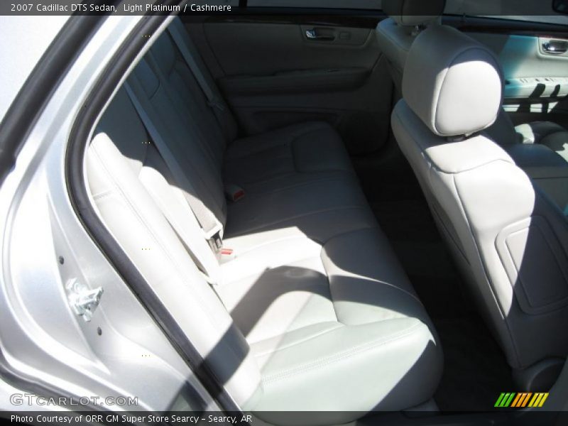 Light Platinum / Cashmere 2007 Cadillac DTS Sedan