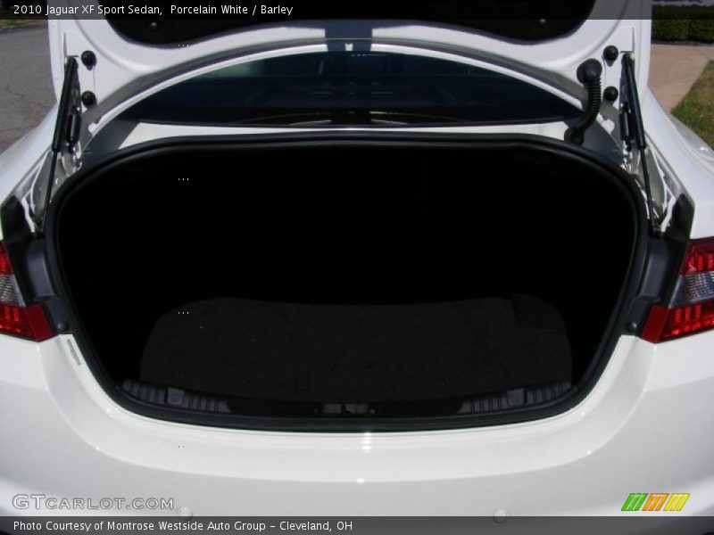 Porcelain White / Barley 2010 Jaguar XF Sport Sedan