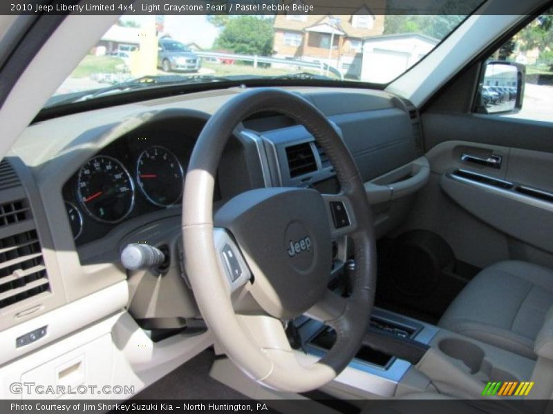 Light Graystone Pearl / Pastel Pebble Beige 2010 Jeep Liberty Limited 4x4