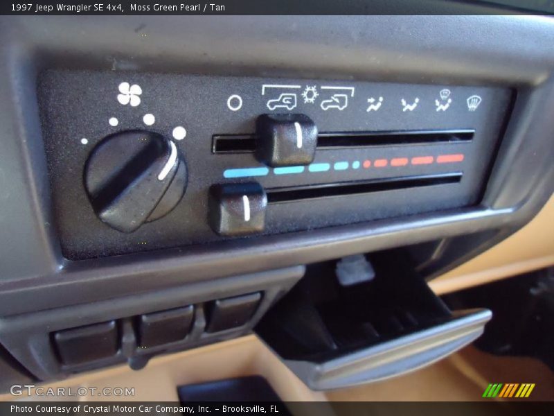 Moss Green Pearl / Tan 1997 Jeep Wrangler SE 4x4