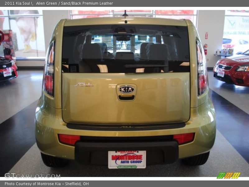 Alien Green / Sand/Black Premium Leather 2011 Kia Soul !