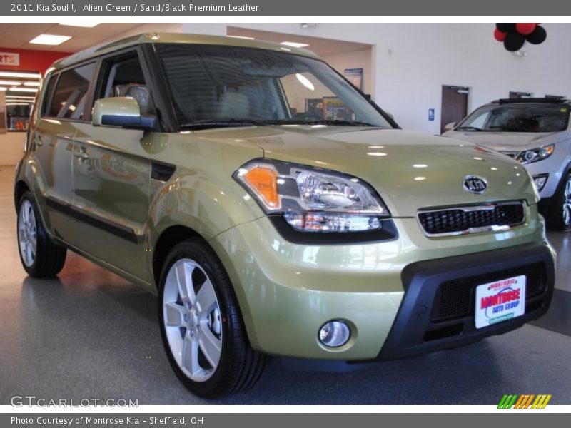 Alien Green / Sand/Black Premium Leather 2011 Kia Soul !