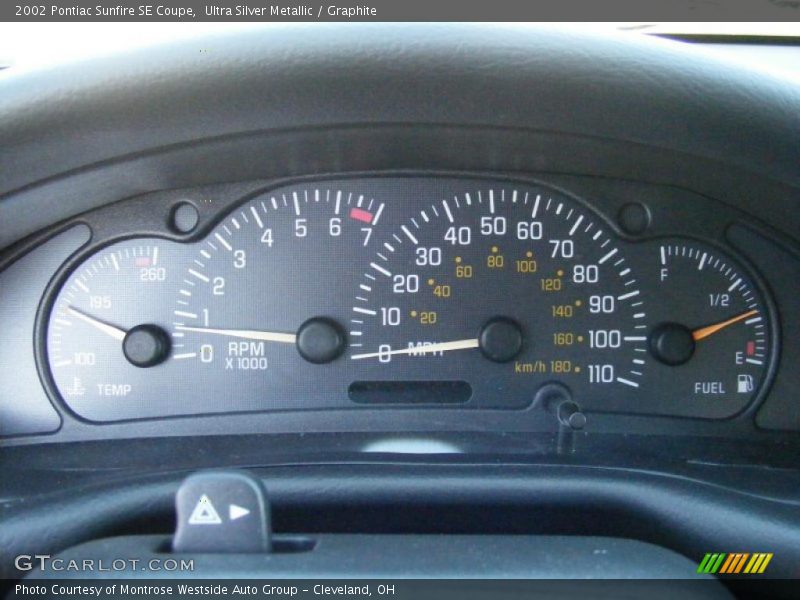 Ultra Silver Metallic / Graphite 2002 Pontiac Sunfire SE Coupe