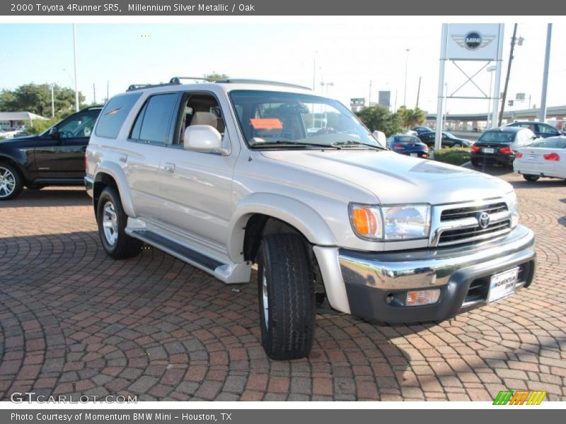 Millennium Silver Metallic / Oak 2000 Toyota 4Runner SR5