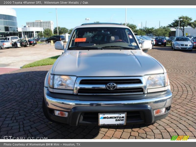 Millennium Silver Metallic / Oak 2000 Toyota 4Runner SR5