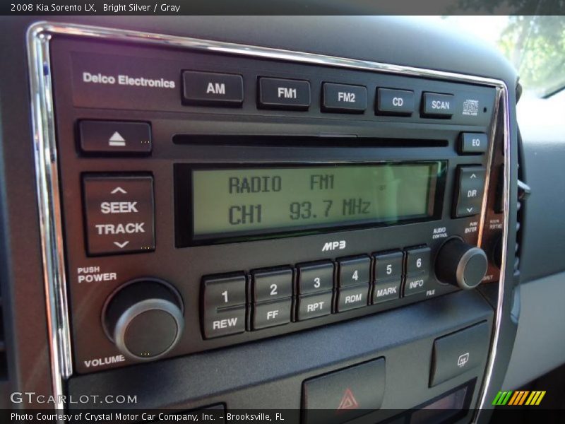Bright Silver / Gray 2008 Kia Sorento LX