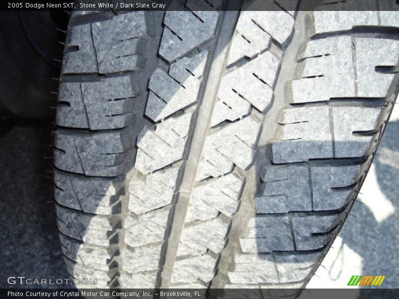 Stone White / Dark Slate Gray 2005 Dodge Neon SXT