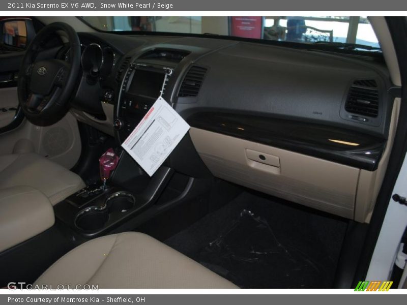 Snow White Pearl / Beige 2011 Kia Sorento EX V6 AWD
