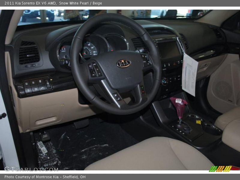 Snow White Pearl / Beige 2011 Kia Sorento EX V6 AWD