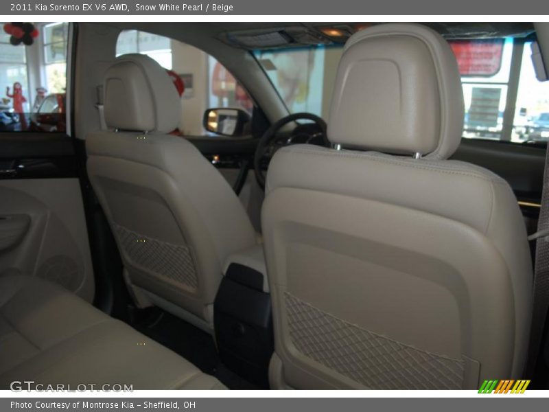 Snow White Pearl / Beige 2011 Kia Sorento EX V6 AWD