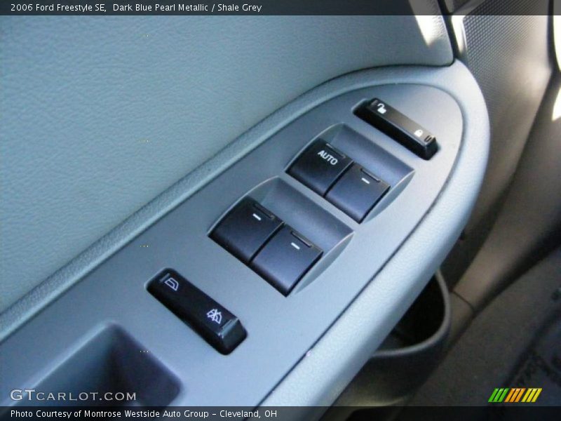 Dark Blue Pearl Metallic / Shale Grey 2006 Ford Freestyle SE