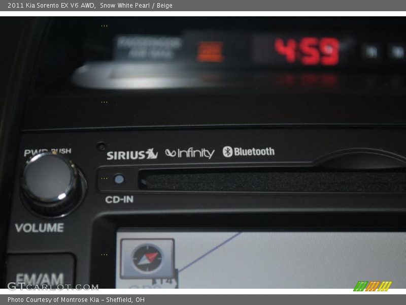 Snow White Pearl / Beige 2011 Kia Sorento EX V6 AWD